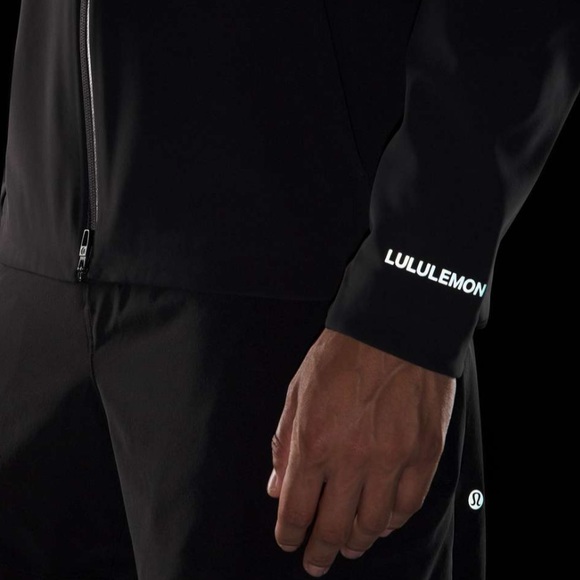 lululemon athletica Men's Black Cross Chill Jacket Size Large - Picture 4 of 9